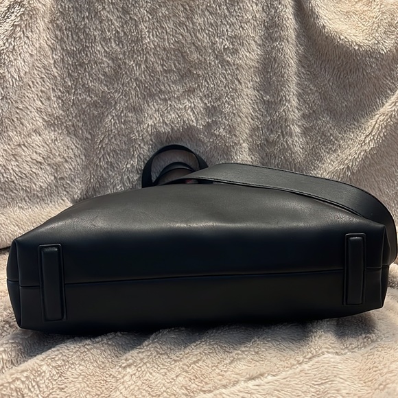 DKNY Tilly Paint Splatter DKNY Tote - Picture 8 of 13